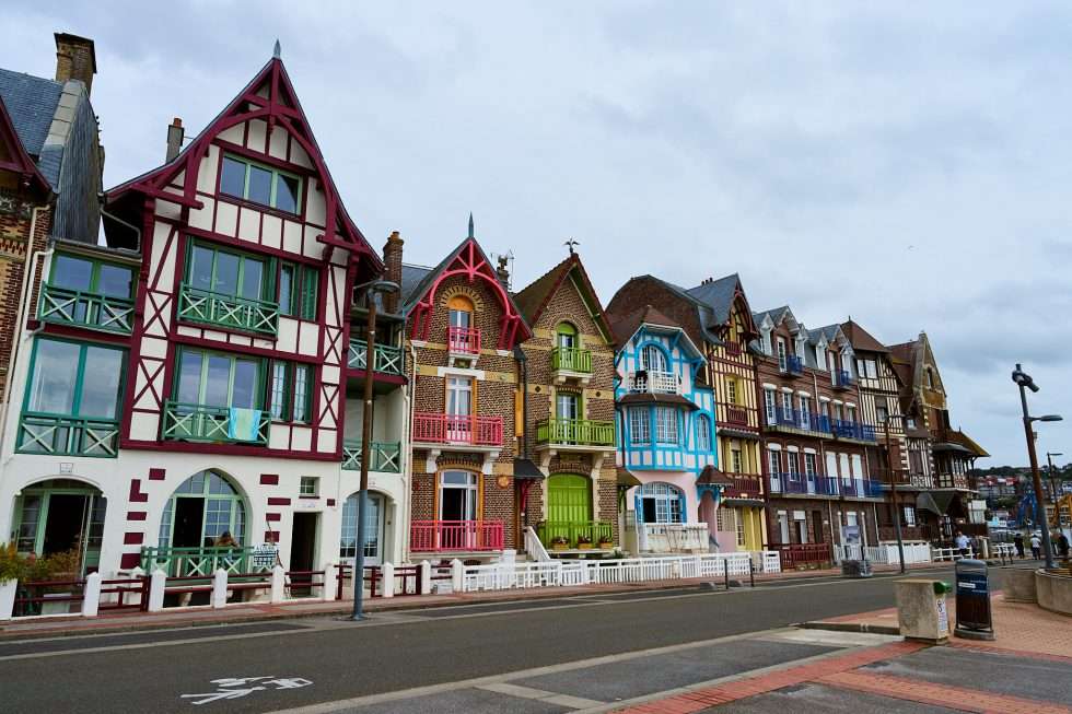 Mers les bains villa couleur 200