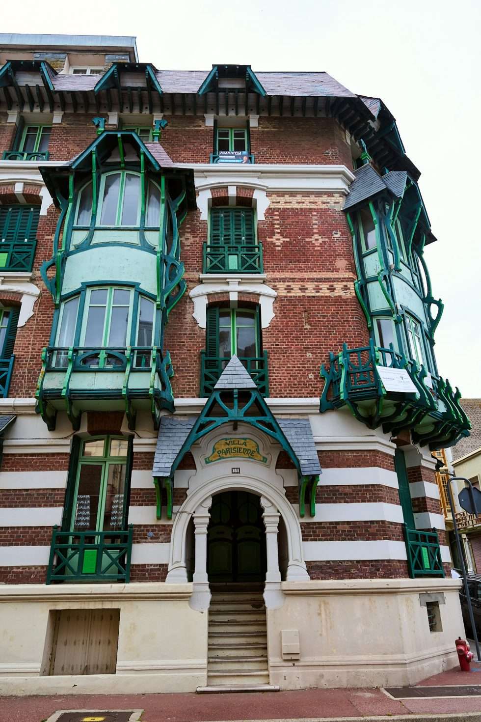 Mers les bains villa couleur 300